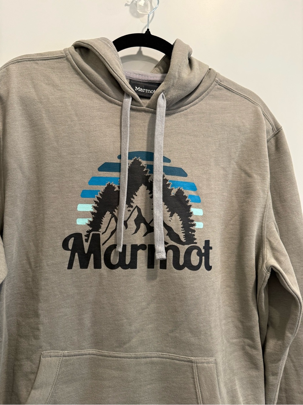 NWOT Marmot Light Gray Hoodie with Blue Mountain Graphic - Size M - Picture 2 of 7